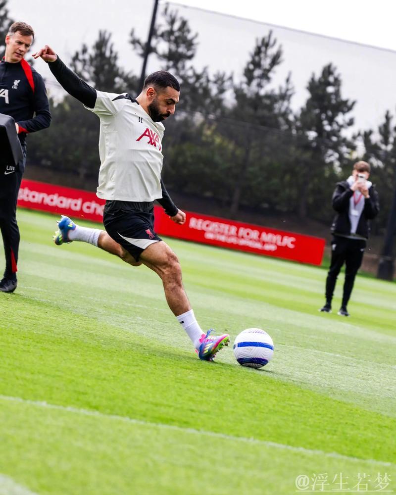 弗朗切斯科·托蒂两分钟极致发挥，令人难以置信的传奇！